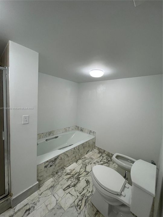 最近租的: $3,500 (2 贝兹, 2 浴室, 1371 平方英尺)