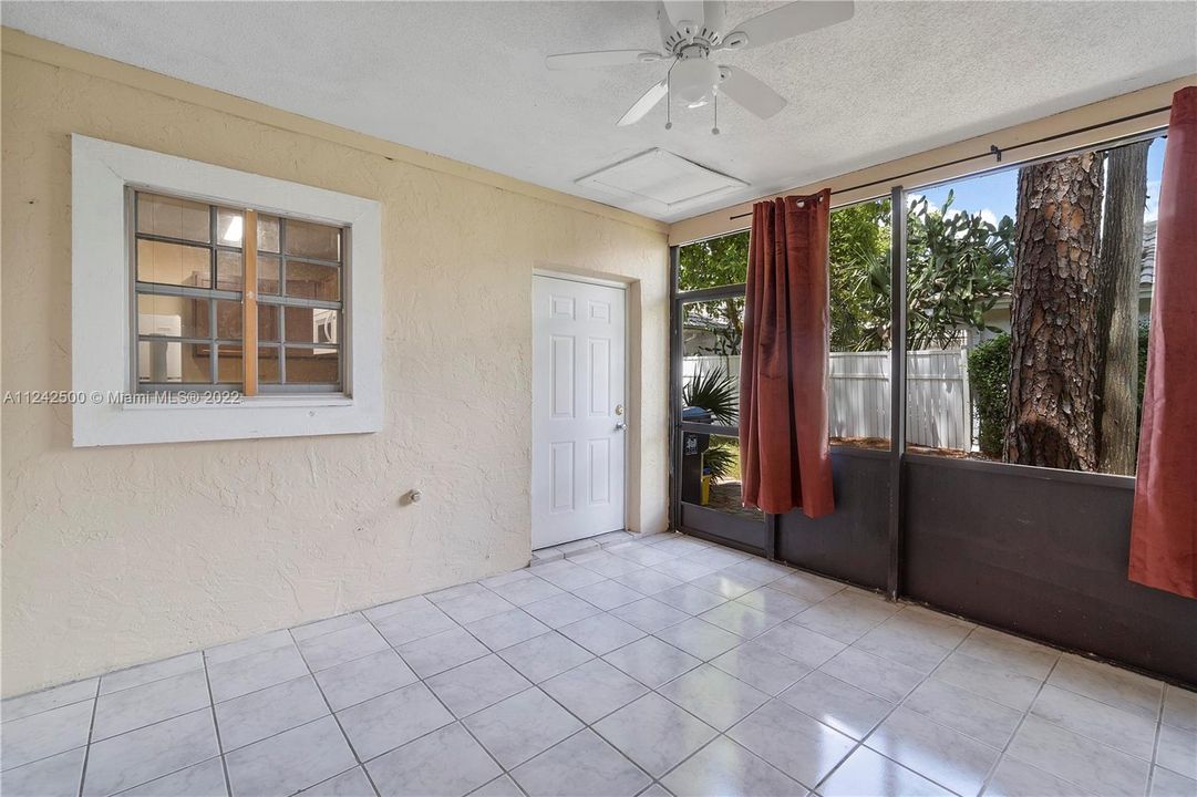 Недавно арендовано: $2,150 (3 спален, 2 ванн, 1488 Квадратных фут)