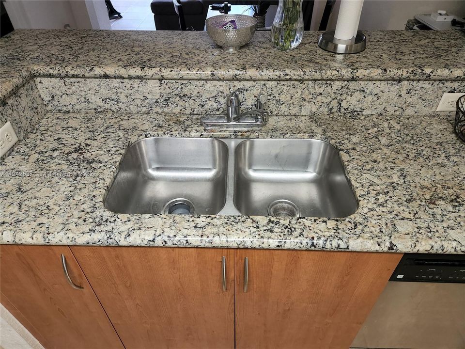 Recently Sold: $180,000 (1 beds, 1 baths, 0 Square Feet)