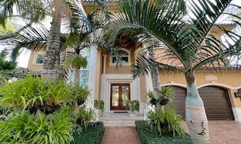 Recently Sold: $1,899,999 (4 beds, 3 baths, 5368 Square Feet)