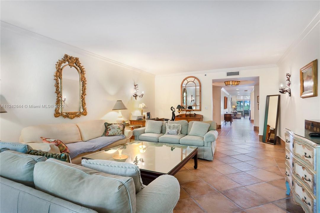 Active With Contract: $3,150,000 (3 beds, 4 baths, 3011 Square Feet)