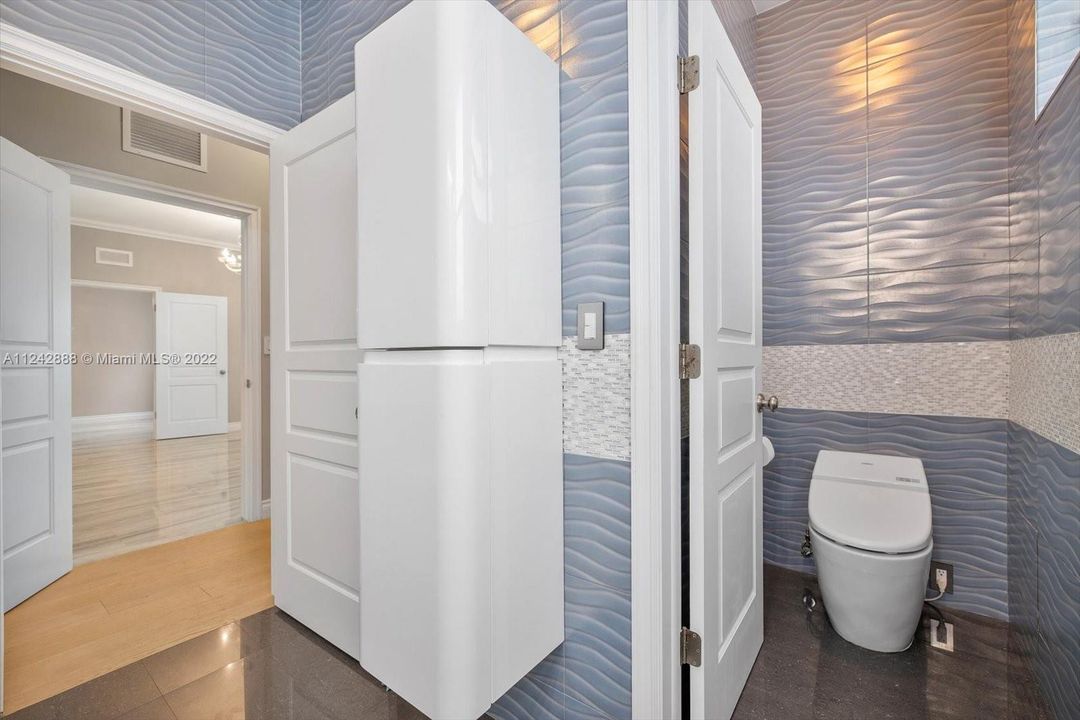 最近租的: $7,700 (3 贝兹, 2 浴室, 1704 平方英尺)
