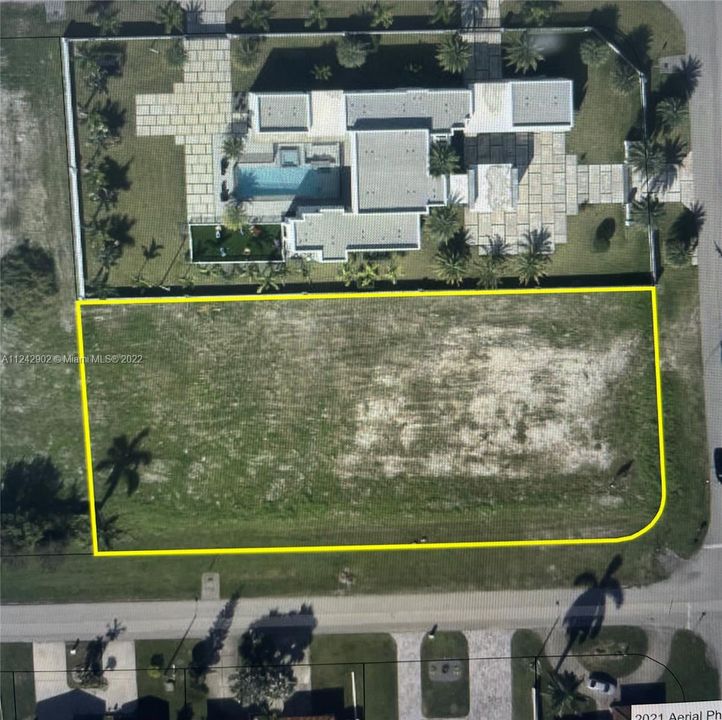 Недавно продано: $660,000 (0.26 acres)