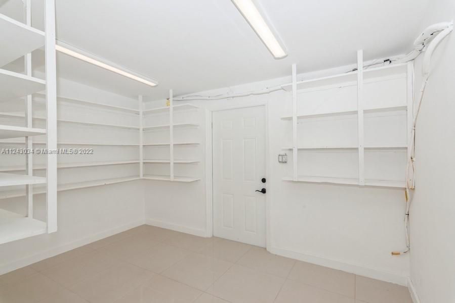 最近租的: $4,500 (3 贝兹, 2 浴室, 2121 平方英尺)