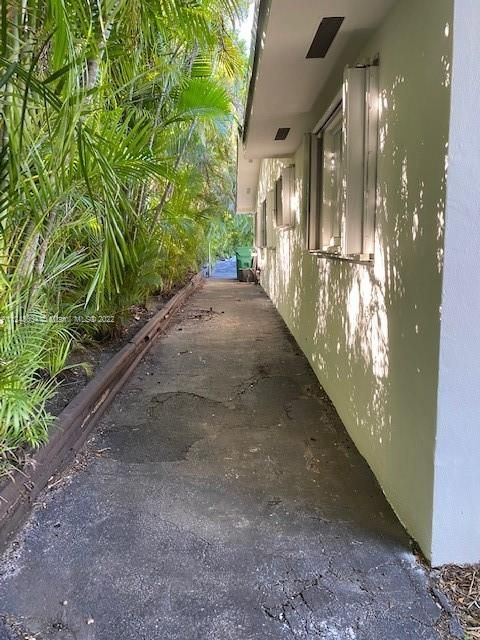 最近租的: $4,500 (3 贝兹, 2 浴室, 2121 平方英尺)