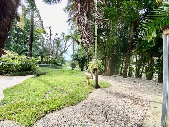 最近租的: $4,500 (3 贝兹, 2 浴室, 2121 平方英尺)