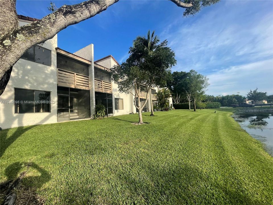 Recently Sold: $335,000 (3 beds, 2 baths, 1604 Square Feet)