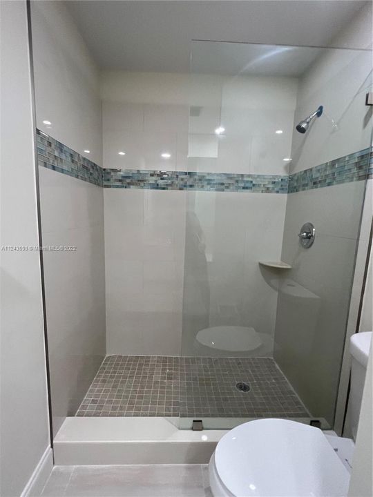 Recently Sold: $335,000 (3 beds, 2 baths, 1604 Square Feet)