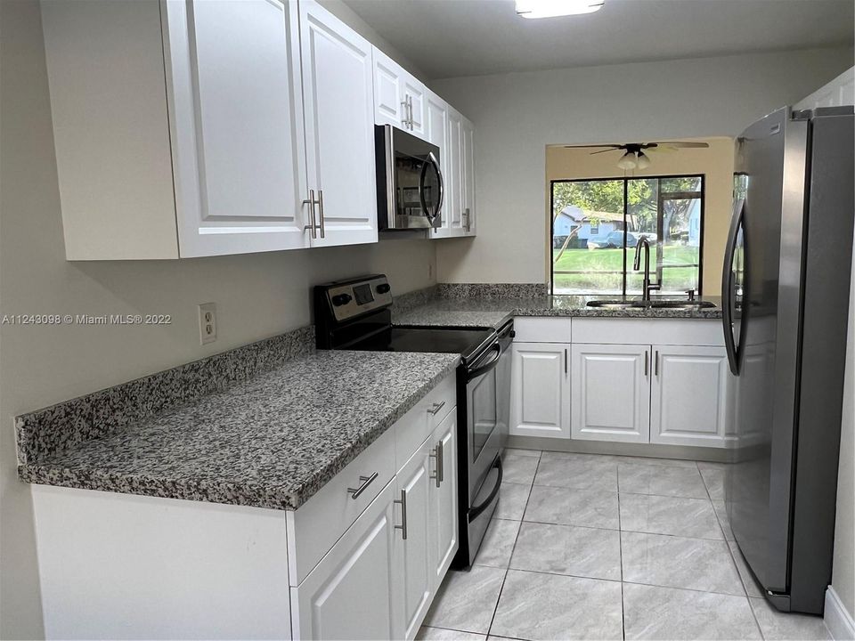 Recently Sold: $335,000 (3 beds, 2 baths, 1604 Square Feet)