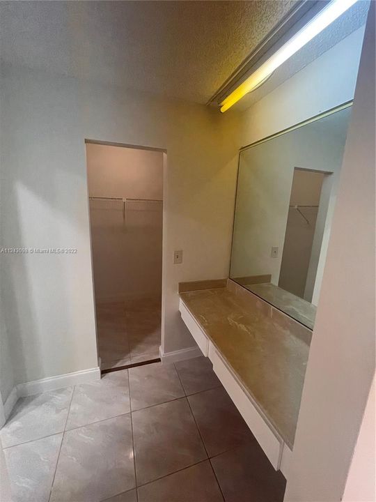 Recently Sold: $335,000 (3 beds, 2 baths, 1604 Square Feet)