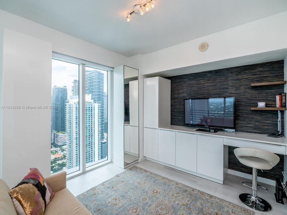 2nd bedroom with builtin furniture and spectacular views all around.