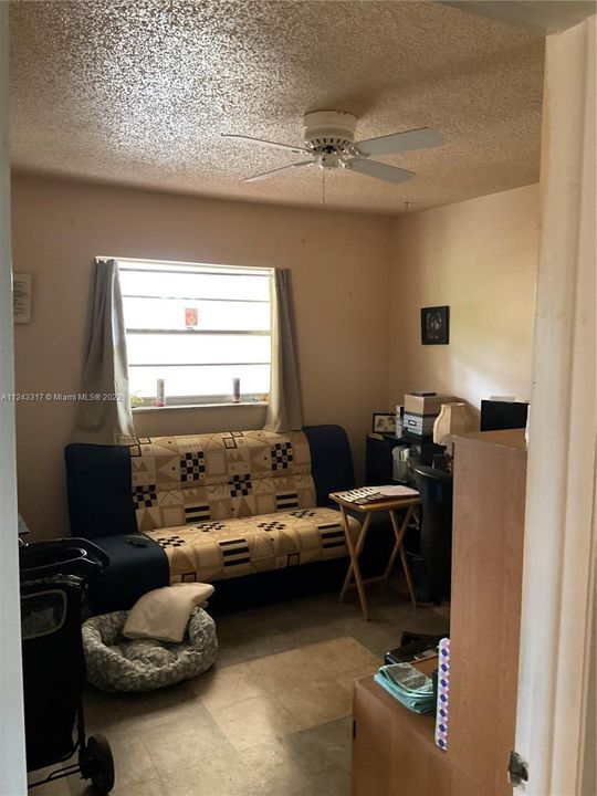 Recently Sold: $130,000 (2 beds, 2 baths, 920 Square Feet)
