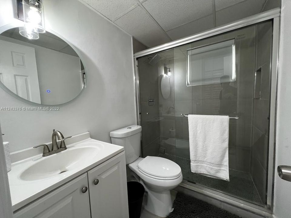 最近租的: $2,500 (2 贝兹, 1 浴室, 781 平方英尺)