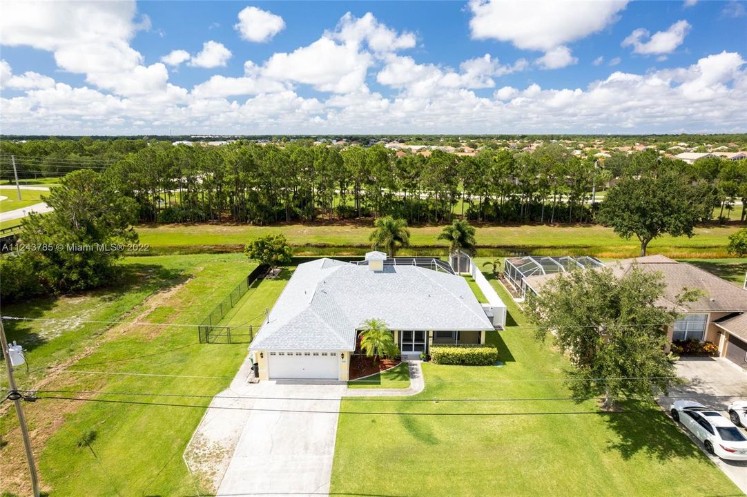 Vendido Recientemente: $479,000 (4 camas, 2 baños, 1916 Pies cuadrados)