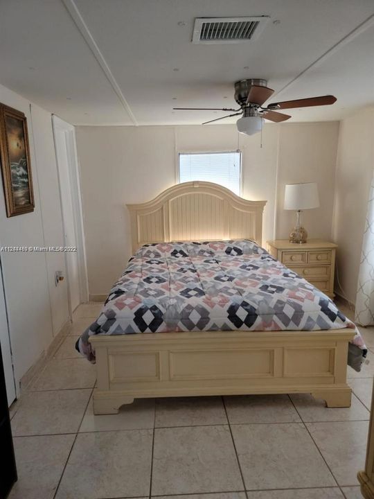 最近售出: $115,000 (3 贝兹, 2 浴室, 5164 平方英尺)