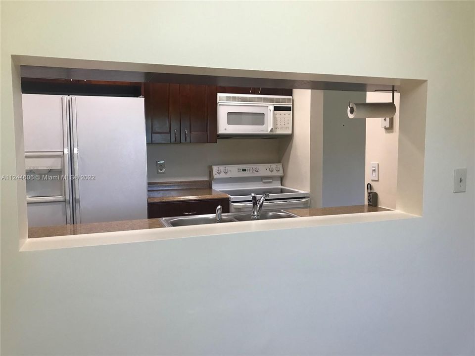 Vendido Recientemente: $190,000 (2 camas, 2 baños, 933 Pies cuadrados)