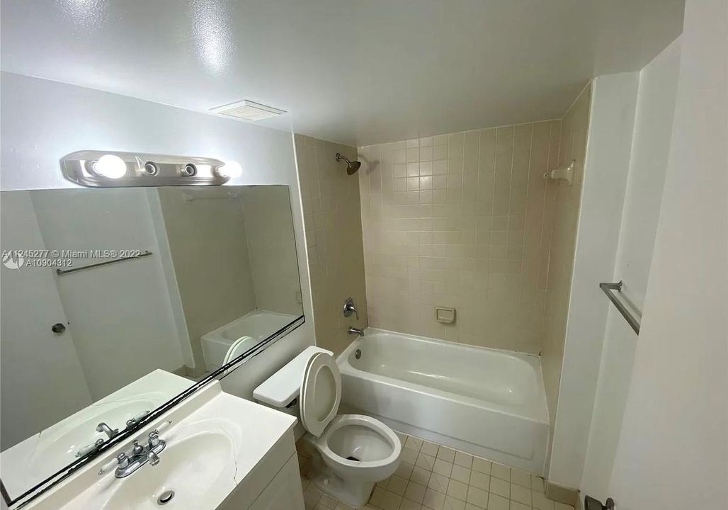 Недавно арендовано: $1,750 (2 спален, 2 ванн, 950 Квадратных фут)