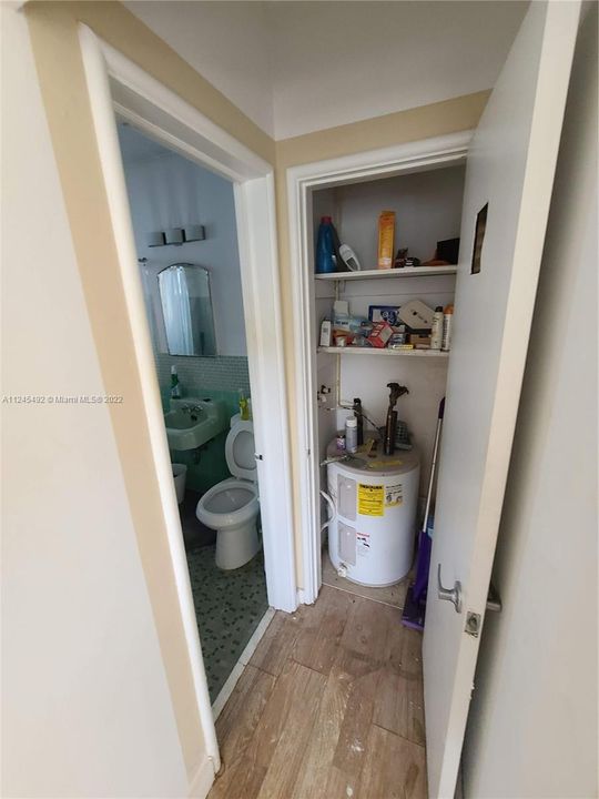 Vendido Recientemente: $130,000 (0 camas, 1 baños, 400 Pies cuadrados)