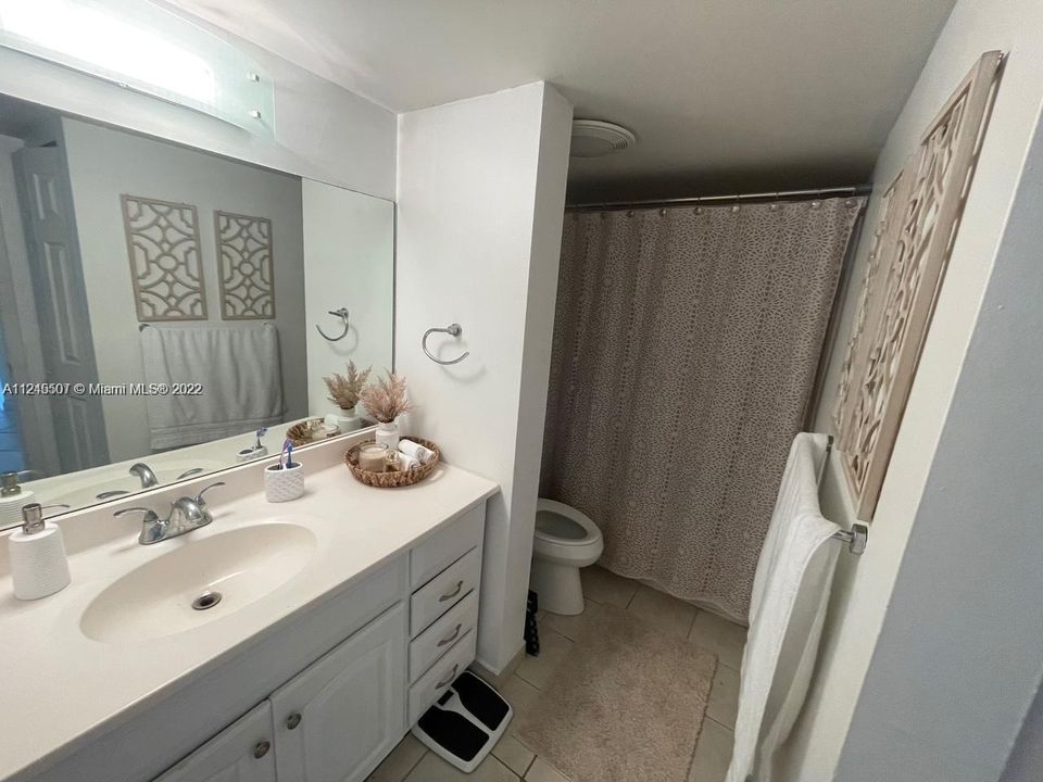 Недавно арендовано: $1,700 (1 спален, 1 ванн, 734 Квадратных фут)