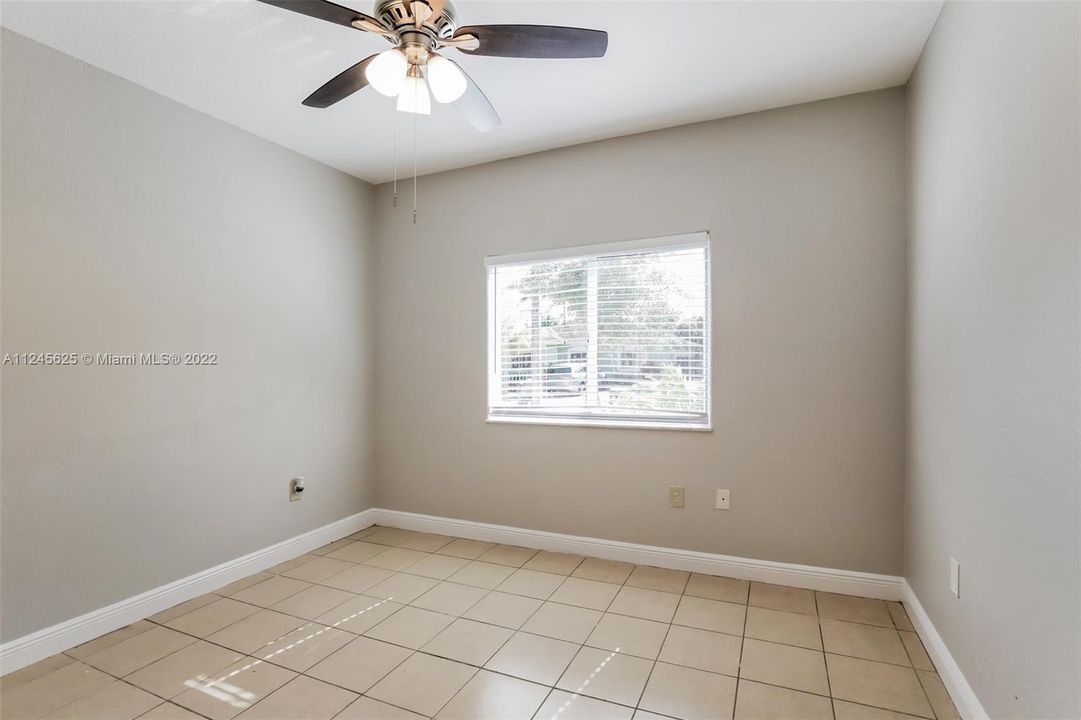 Recently Rented: $2,695 (3 beds, 2 baths, 1554 Square Feet)