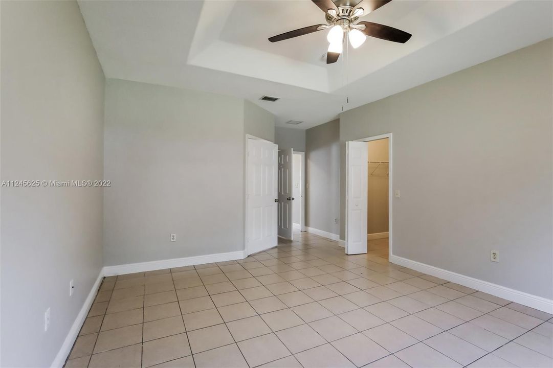 Recently Rented: $2,695 (3 beds, 2 baths, 1554 Square Feet)