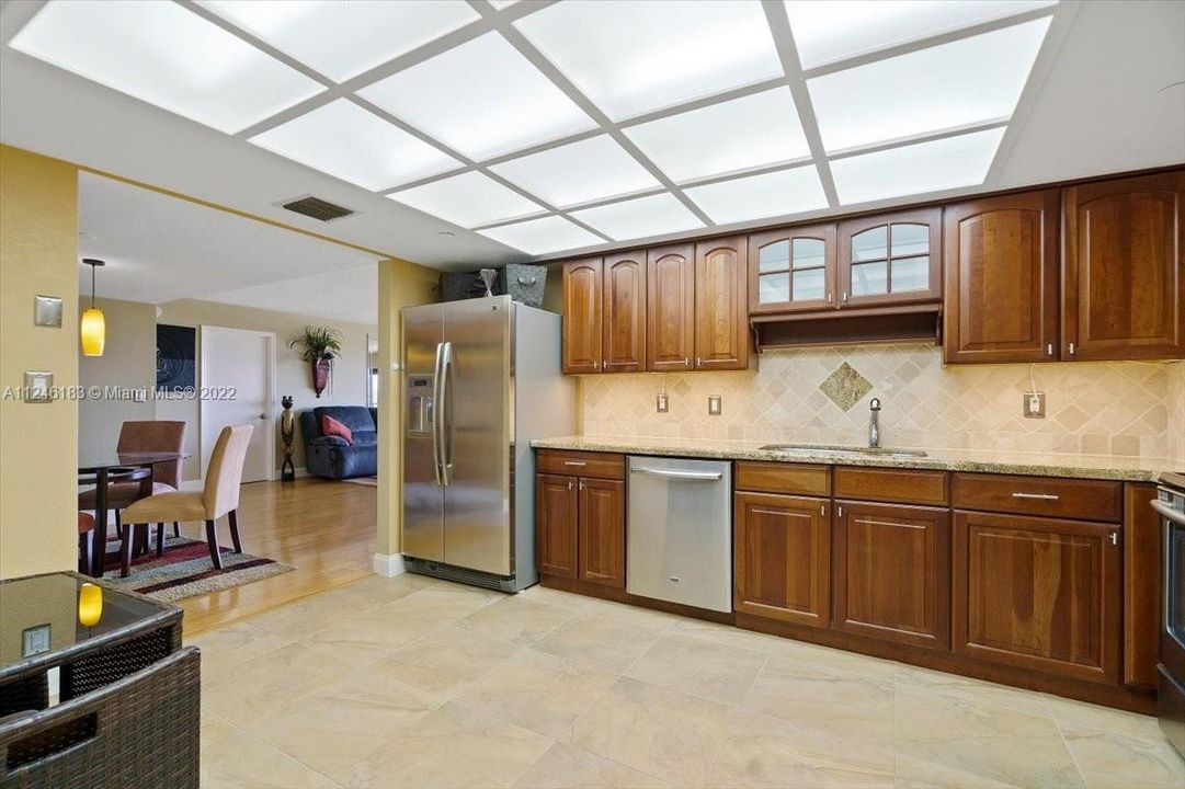 最近租的: $3,350 (2 贝兹, 2 浴室, 1290 平方英尺)