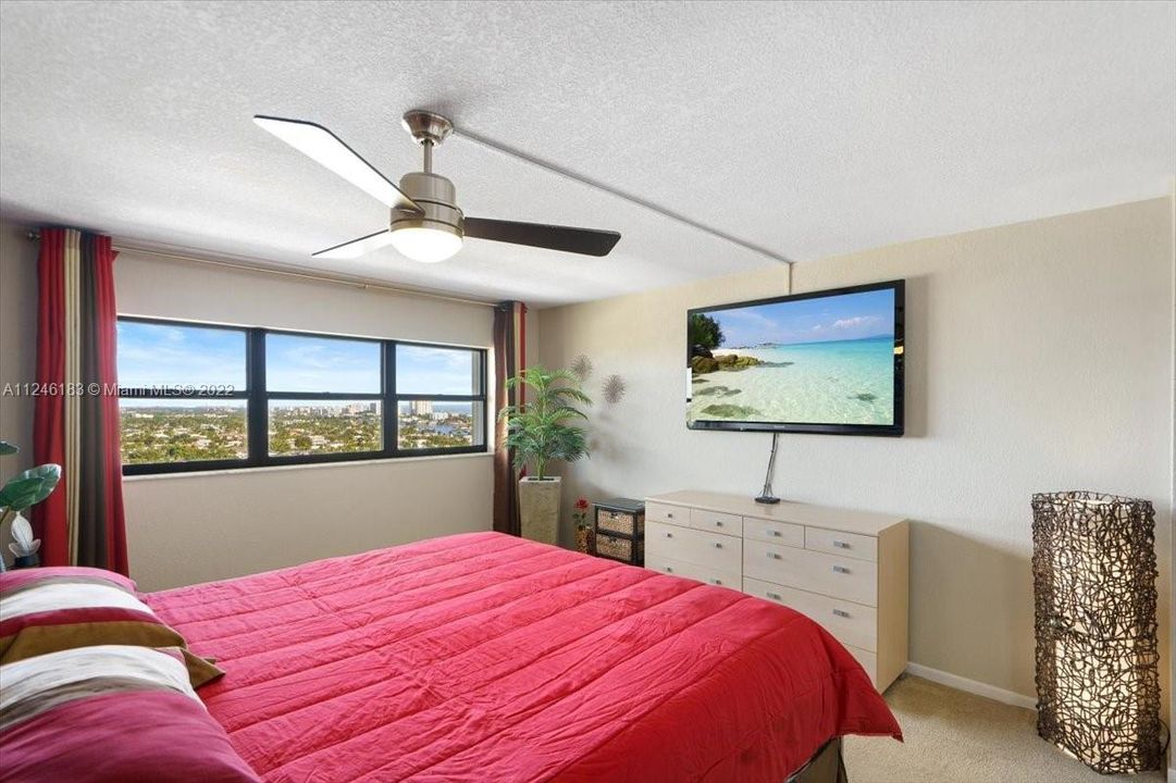 最近租的: $3,350 (2 贝兹, 2 浴室, 1290 平方英尺)