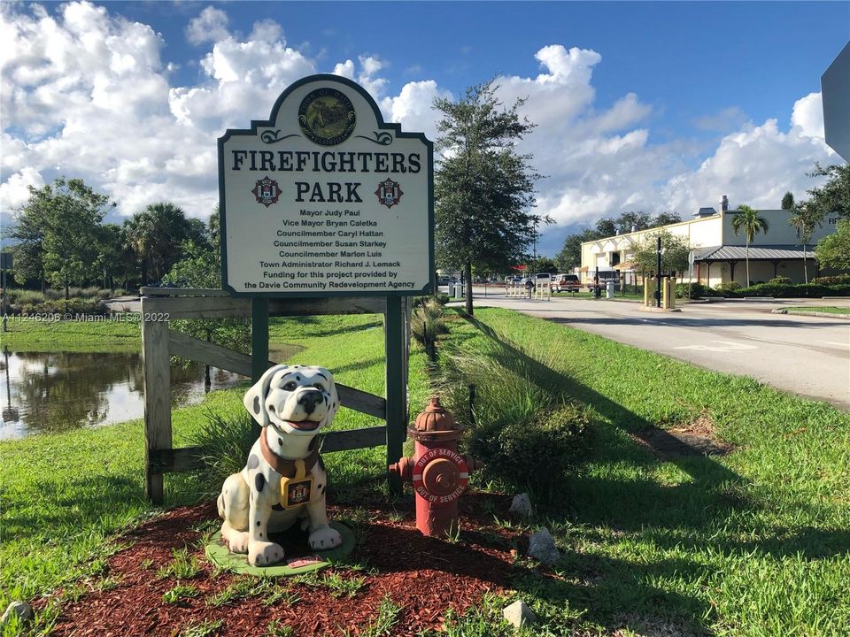 Entrance Into Firefighters Park.