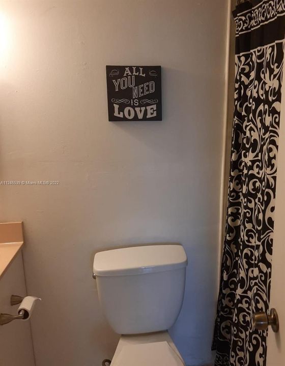 Недавно продано: $159,900 (1 спален, 1 ванн, 779 Квадратных фут)