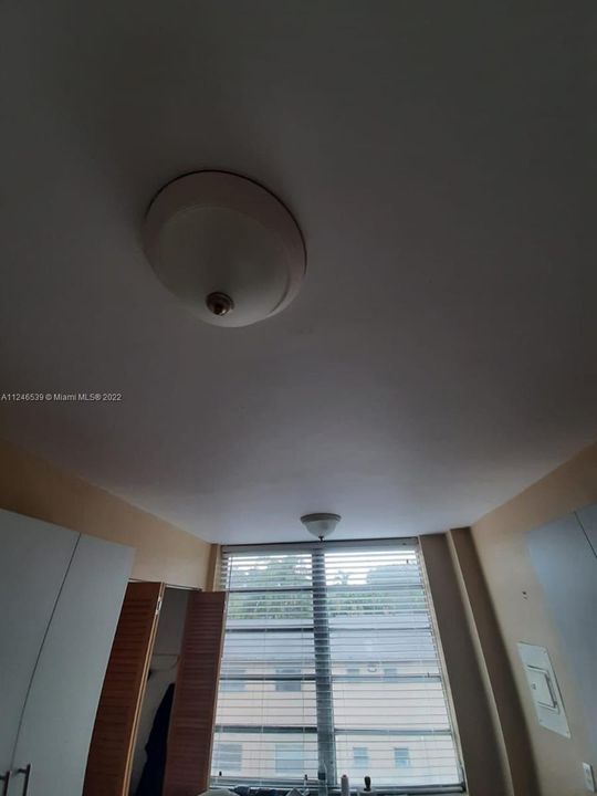 Недавно продано: $159,900 (1 спален, 1 ванн, 779 Квадратных фут)