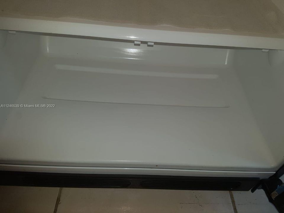 Недавно продано: $159,900 (1 спален, 1 ванн, 779 Квадратных фут)