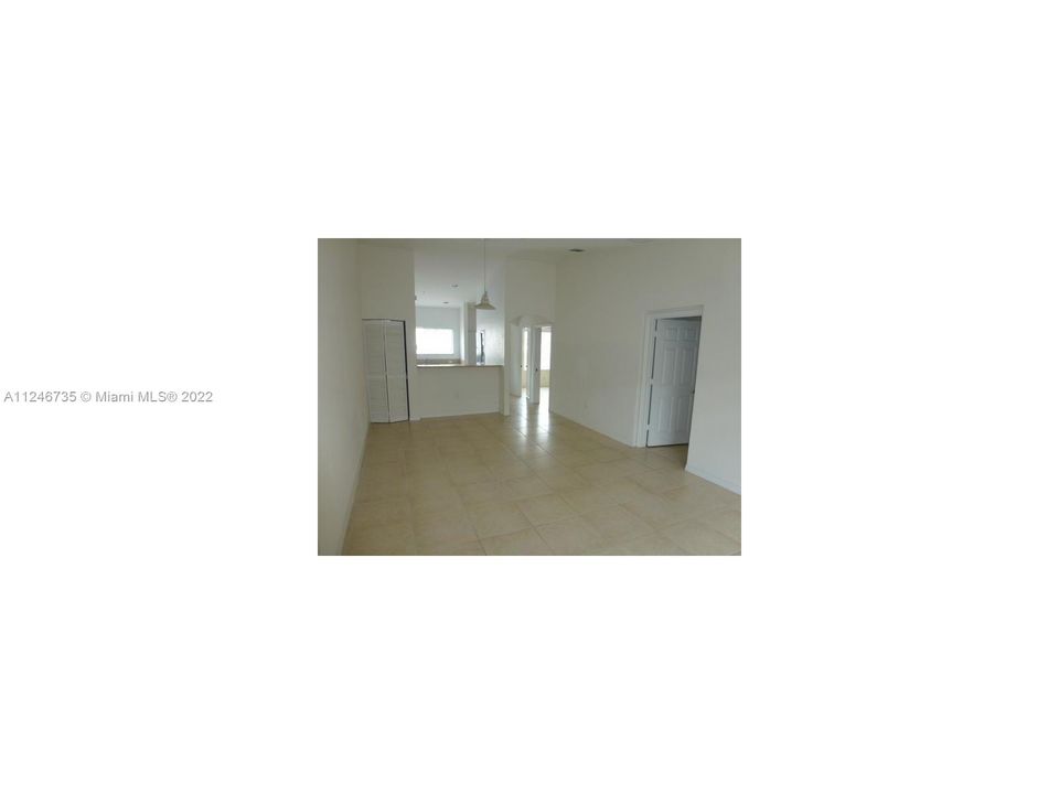 最近租的: $2,100 (2 贝兹, 2 浴室, 950 平方英尺)