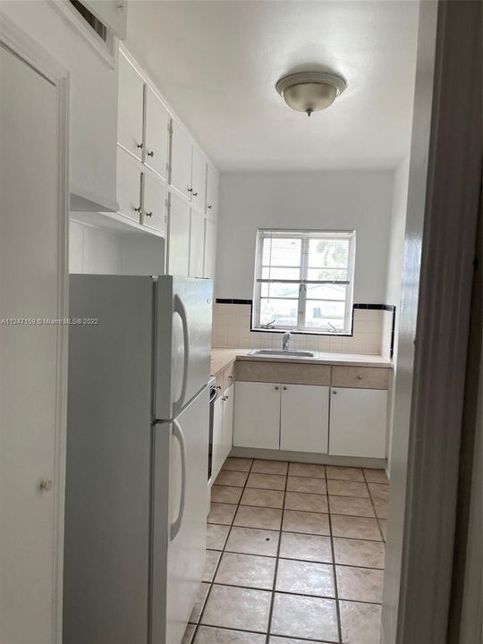 Недавно арендовано: $2,400 (2 спален, 2 ванн, 850 Квадратных фут)