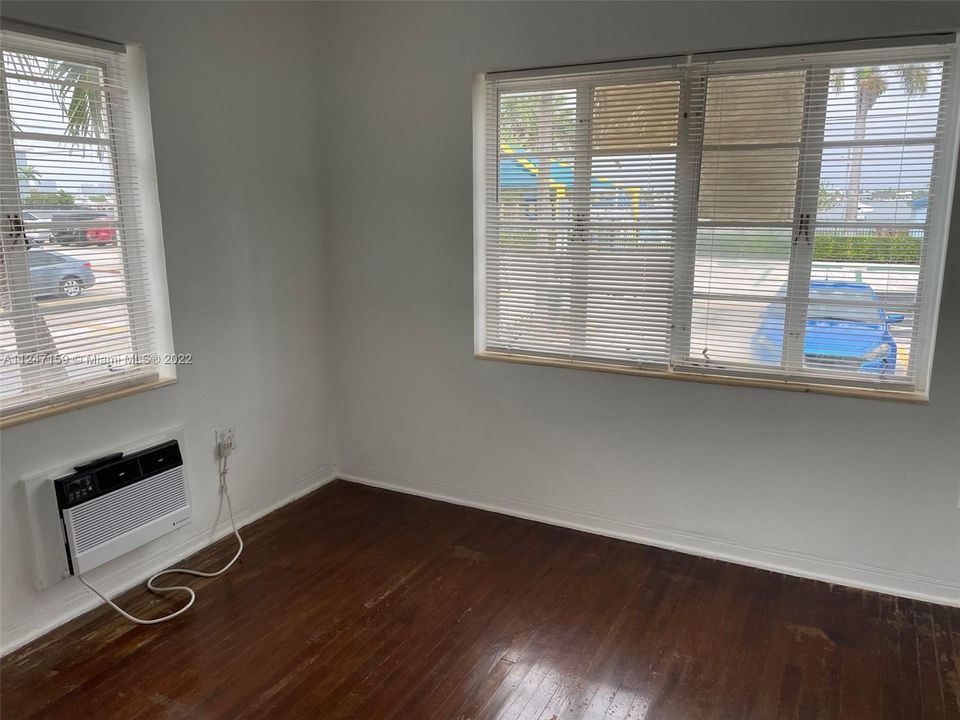 Недавно арендовано: $2,400 (2 спален, 2 ванн, 850 Квадратных фут)