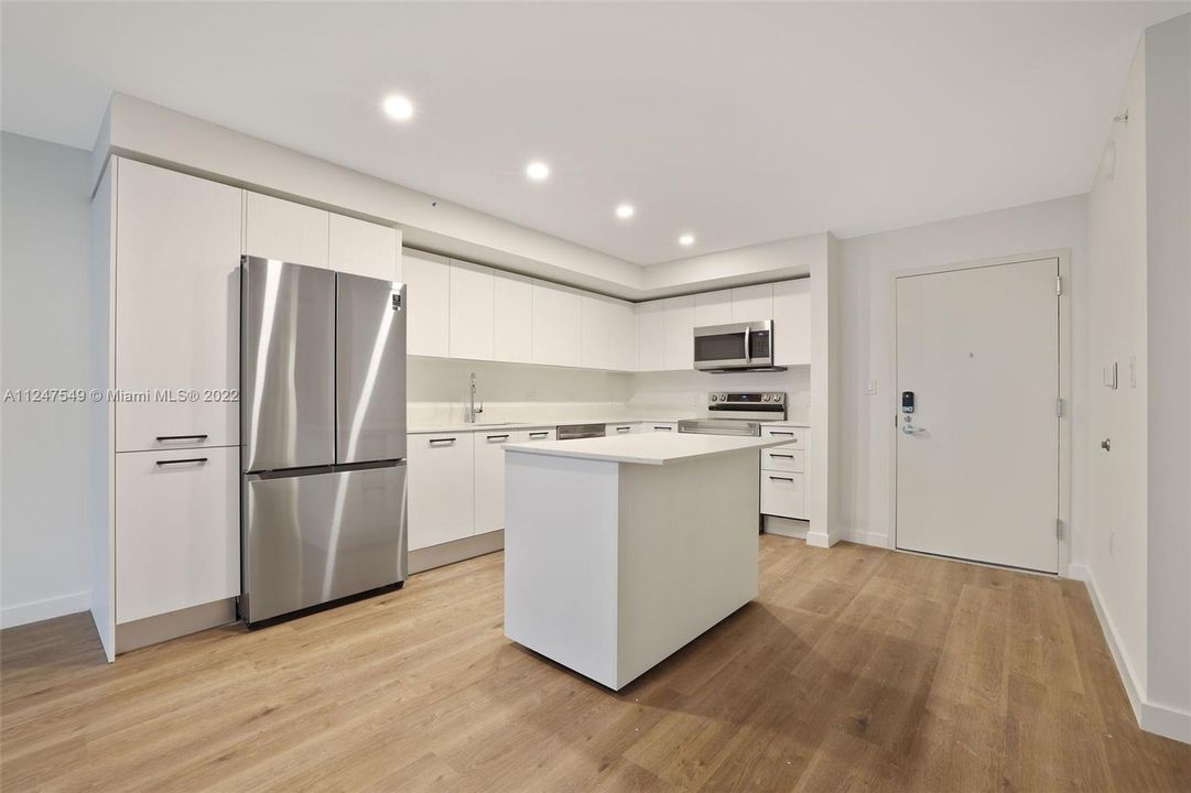 Recently Rented: $3,357 (1 beds, 1 baths, 833 Square Feet)