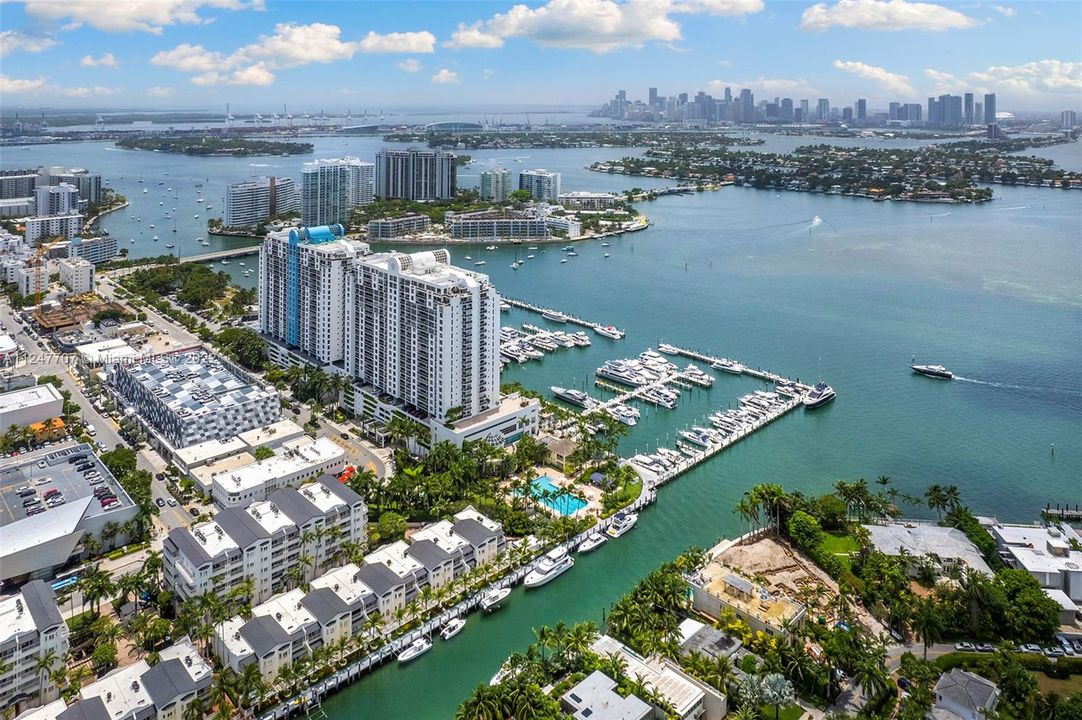 Centrally located, easy access to Downtown via Venetian Causeway