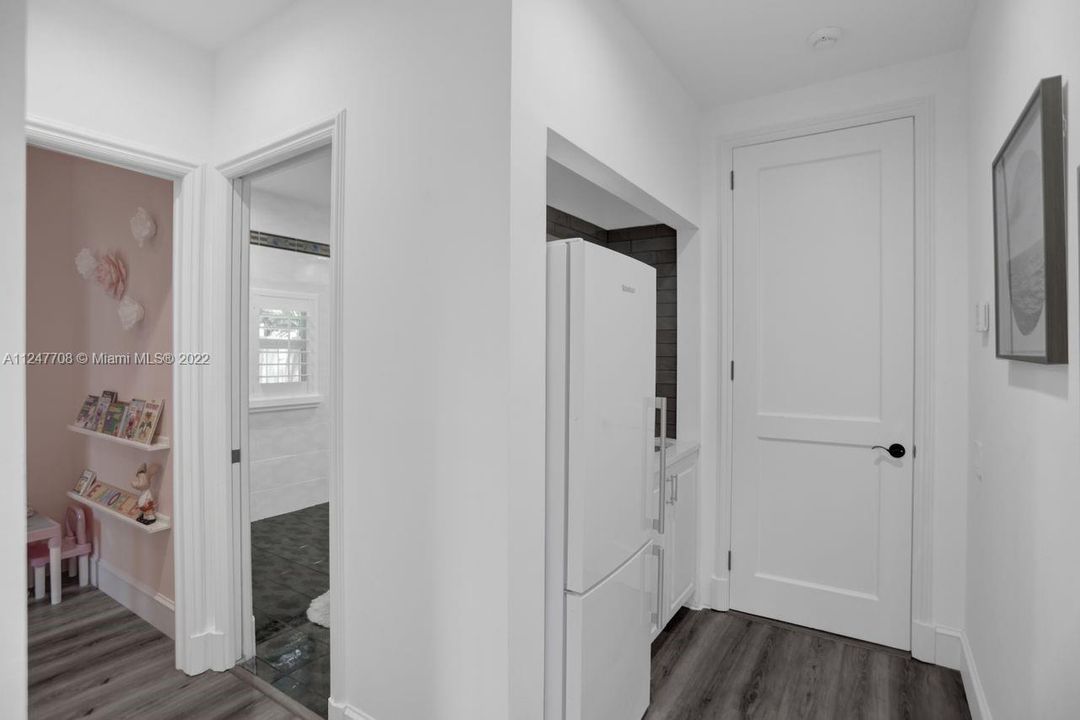 最近售出: $1,195,000 (3 贝兹, 3 浴室, 2815 平方英尺)