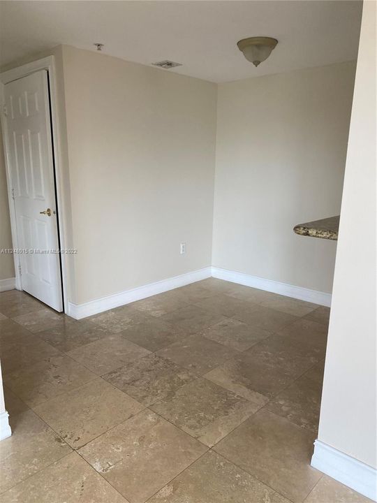 Recently Rented: $3,400 (2 beds, 2 baths, 1273 Square Feet)