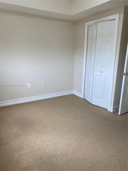 Recently Rented: $3,400 (2 beds, 2 baths, 1273 Square Feet)