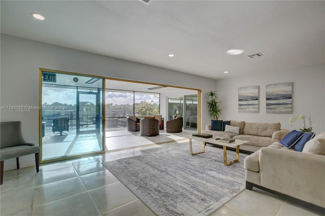 Recently Sold: $1,974,000 (4 beds, 3 baths, 3001 Square Feet)