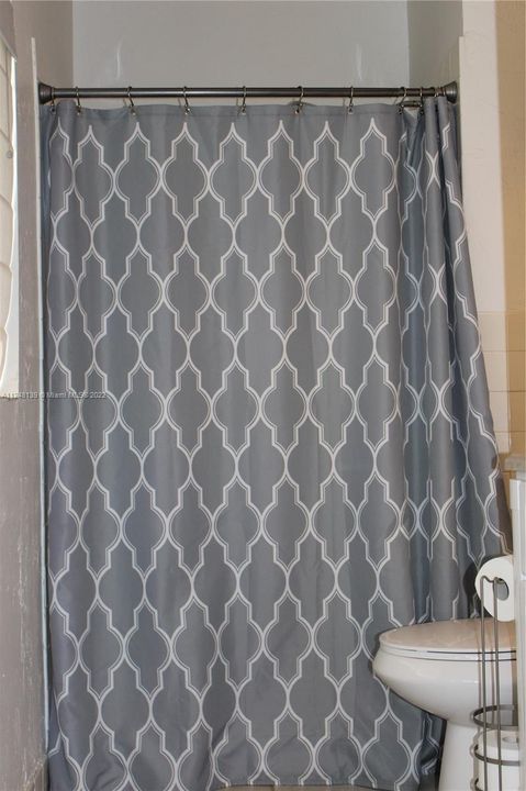 Recientemente alquilado: $3,900 (4 camas, 2 baños, 2239 Pies cuadrados)