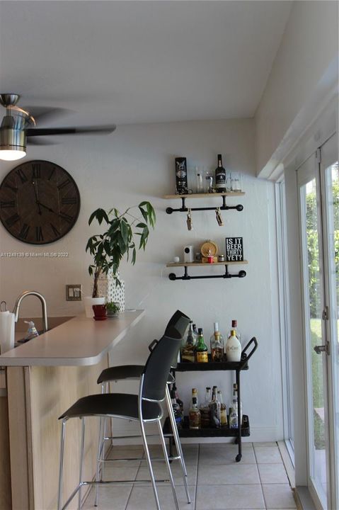 Recientemente alquilado: $3,900 (4 camas, 2 baños, 2239 Pies cuadrados)