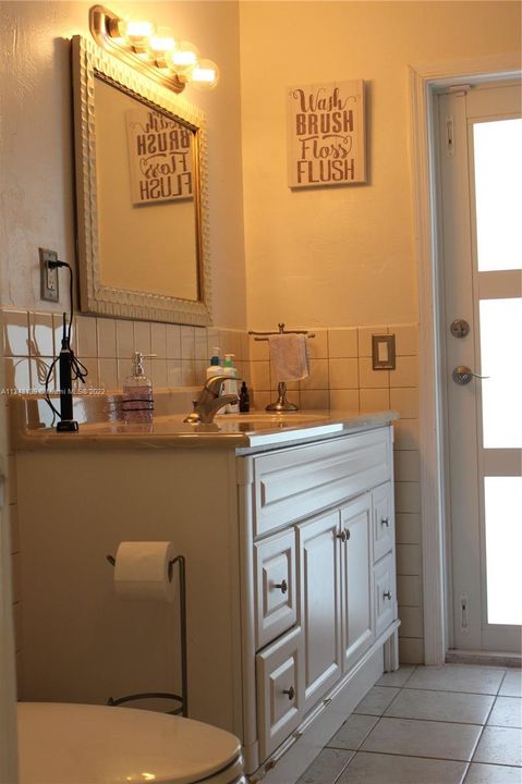 Recientemente alquilado: $3,900 (4 camas, 2 baños, 2239 Pies cuadrados)