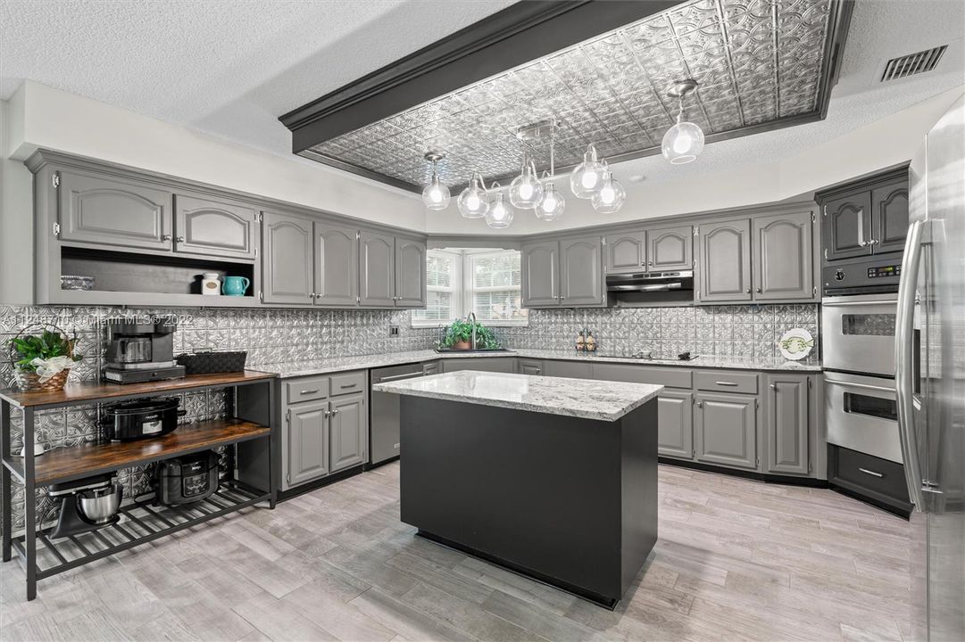 Недавно продано: $769,900 (5 спален, 3 ванн, 0 Квадратных фут)