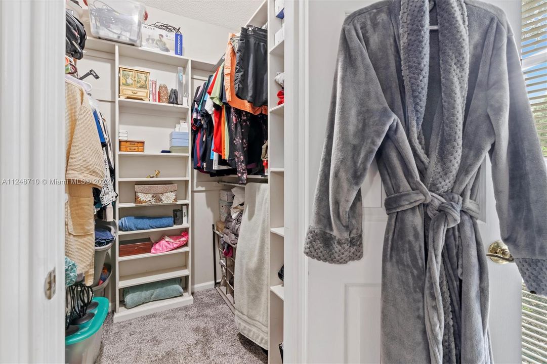 Недавно продано: $769,900 (5 спален, 3 ванн, 0 Квадратных фут)