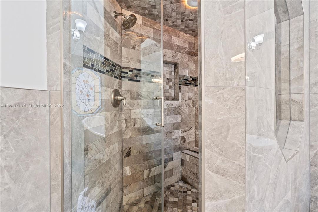 Недавно продано: $769,900 (5 спален, 3 ванн, 0 Квадратных фут)