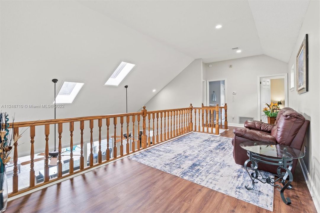 Недавно продано: $769,900 (5 спален, 3 ванн, 0 Квадратных фут)