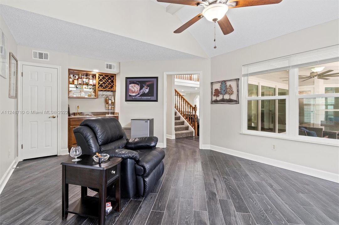 Недавно продано: $769,900 (5 спален, 3 ванн, 0 Квадратных фут)