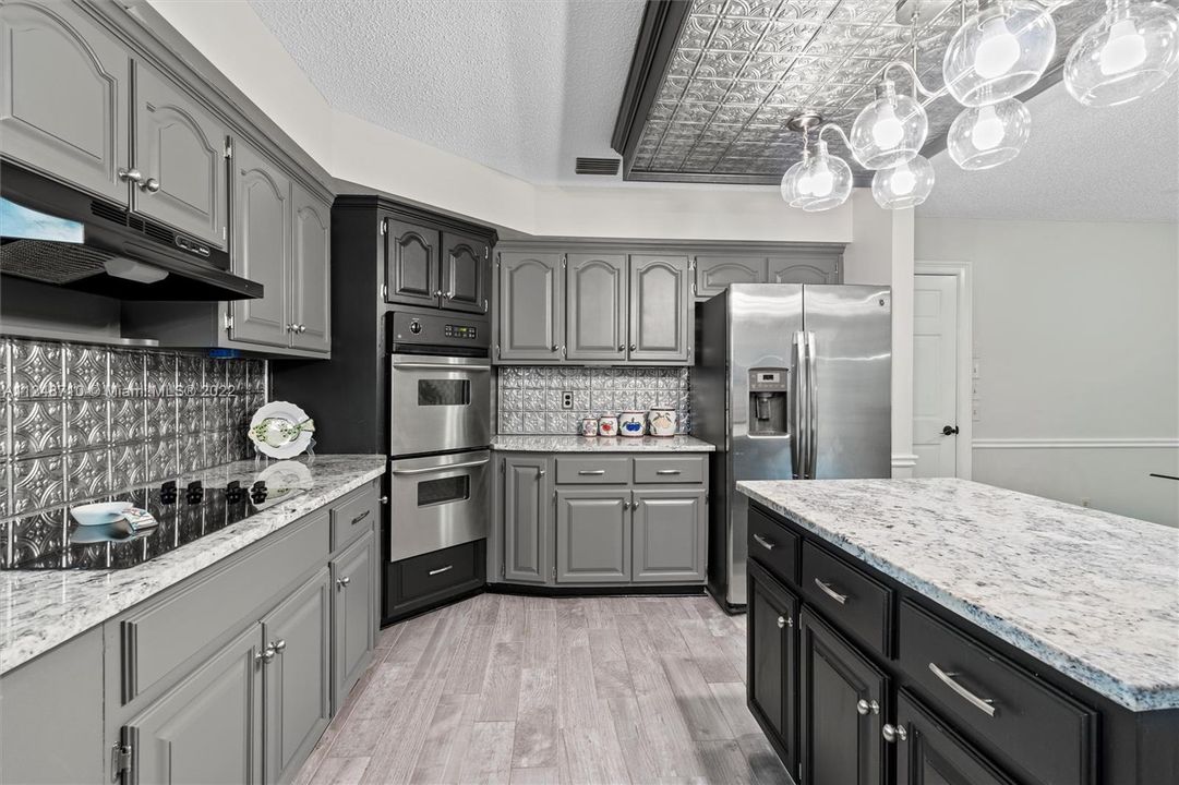 Недавно продано: $769,900 (5 спален, 3 ванн, 0 Квадратных фут)