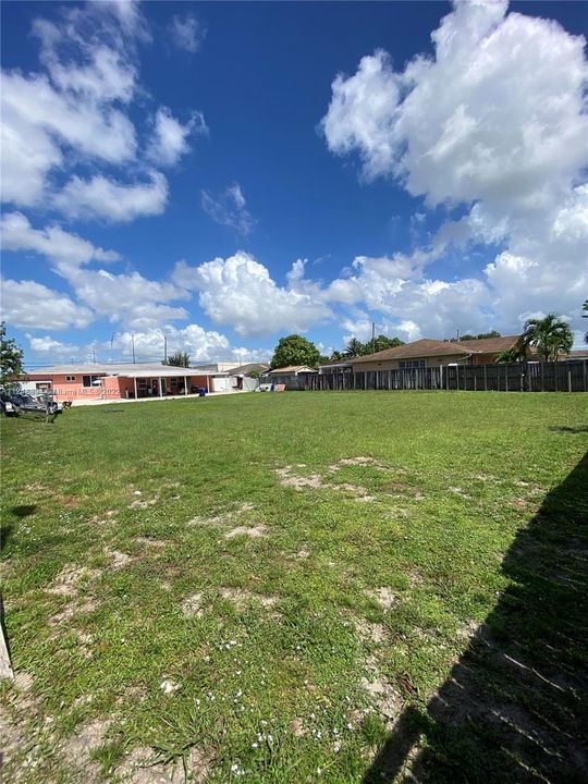 Vendido Recientemente: $180,000 (8,560.00 acres)